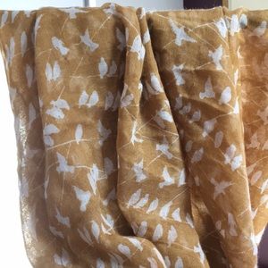 Lightweight bird print scarf